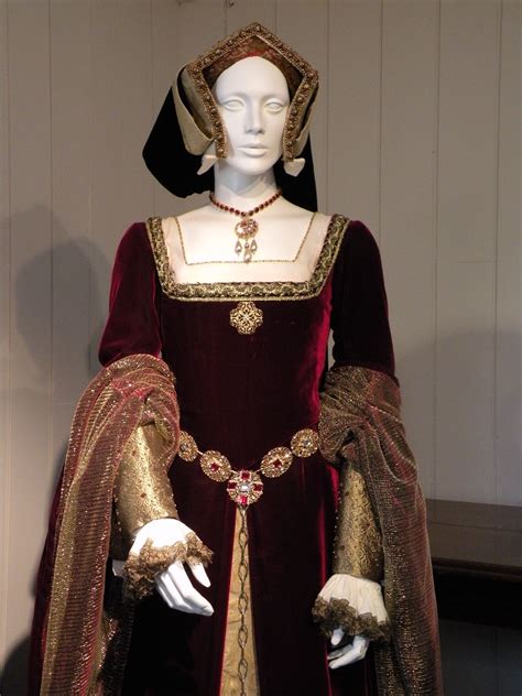 tudor women's gowns